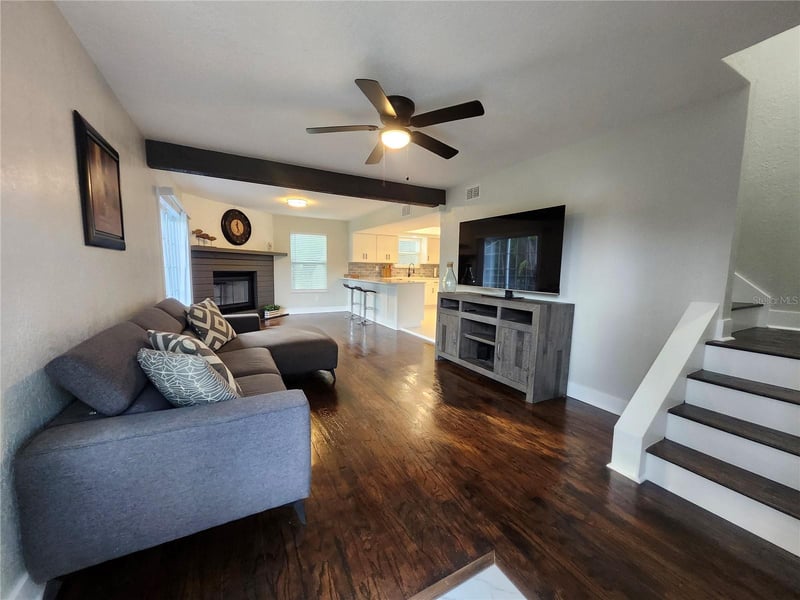 3071 Huron Ave, Oldsmar, FL 34677