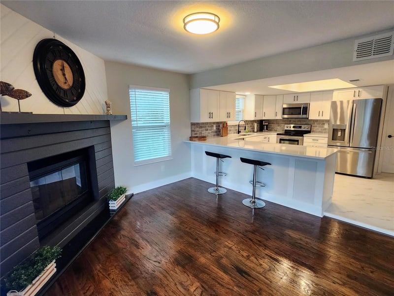 3071 Huron Ave, Oldsmar, FL 34677
