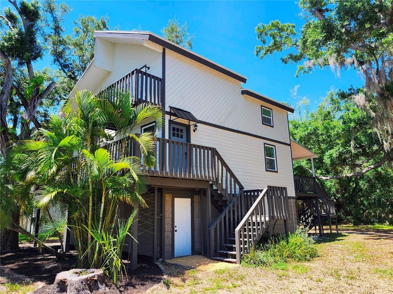 3071 Huron Ave, Oldsmar, FL 34677