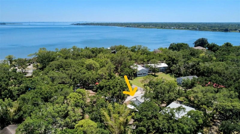 3071 Huron Ave, Oldsmar, FL 34677