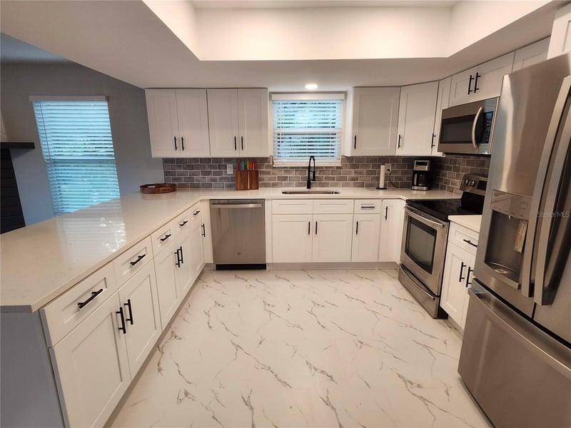 3071 Huron Ave, Oldsmar, FL 34677