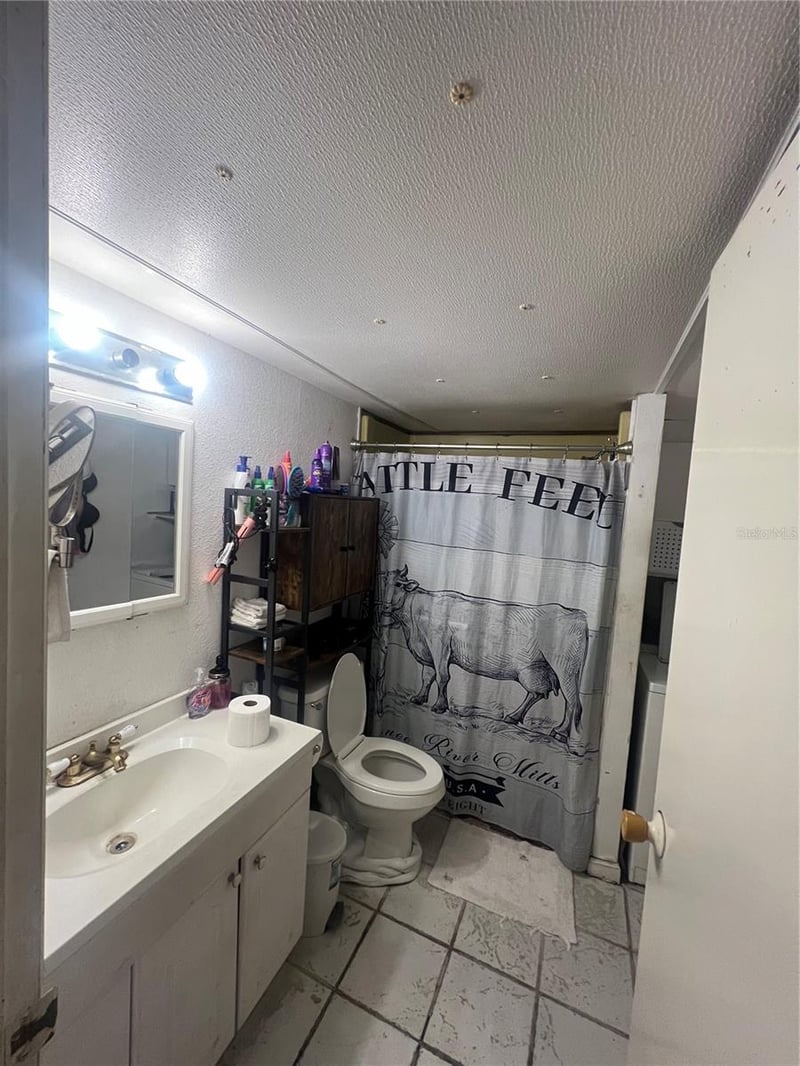 4021 Lowell Ln, Zephyrhills, FL 33541
