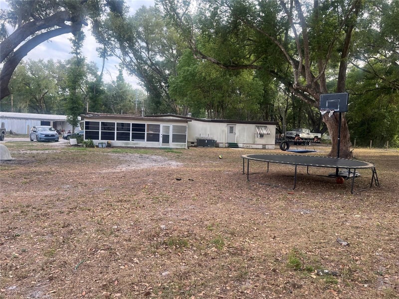4021 Lowell Ln, Zephyrhills, FL 33541