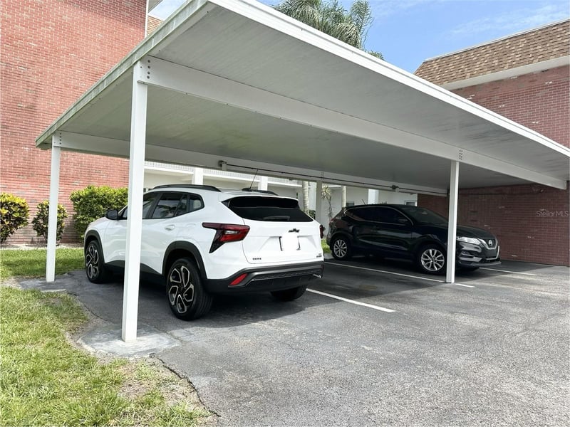 5728 14th Ave #206B, St Petersburg, FL 33710