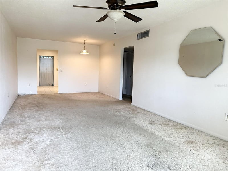 5728 14th Ave #206B, St Petersburg, FL 33710