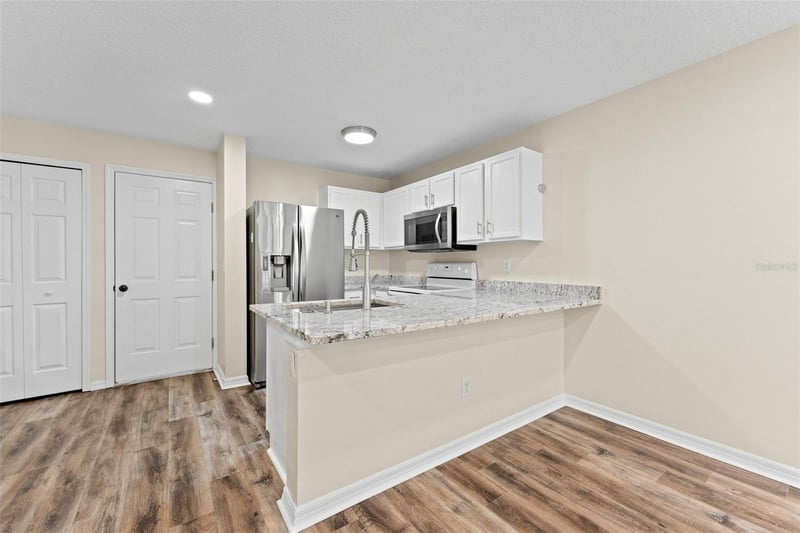 8421 Edgewater Place Blvd, Tampa, FL 33615