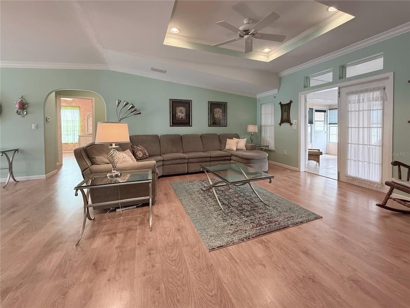194 Port Royal Ln, Apollo Beach, FL 33572