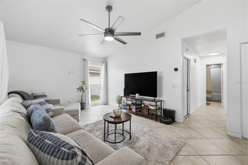 10315 Chadbourne Dr, Tampa, FL 33624