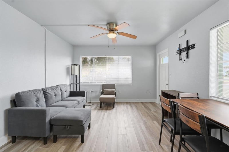 17880 Gulf Blvd #2, St Petersburg, FL 33708