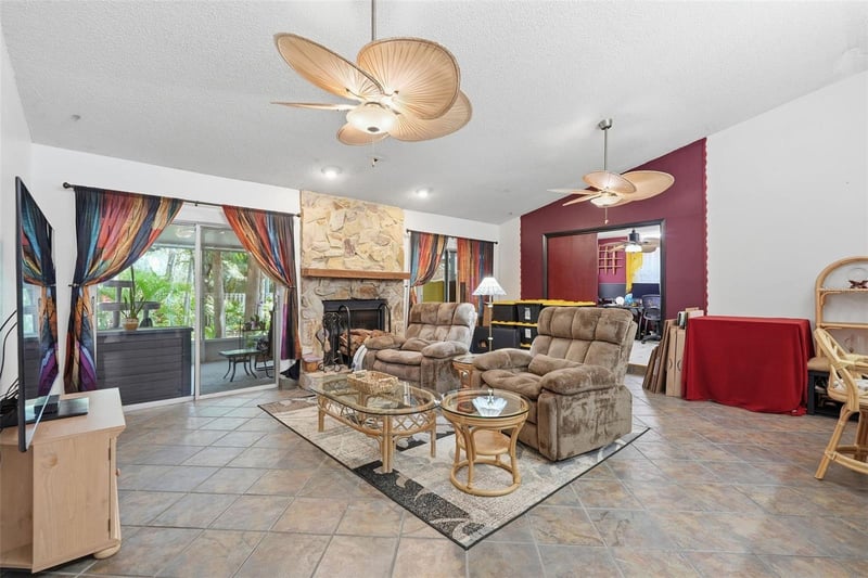 1785 Albemarle Rd, Clearwater, FL 33764