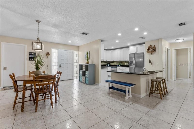 344 Crosswinds Dr, Palm Harbor, FL 34683