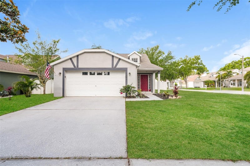 1648 Harbor Oaks Dr, Tarpon Springs, FL 34689