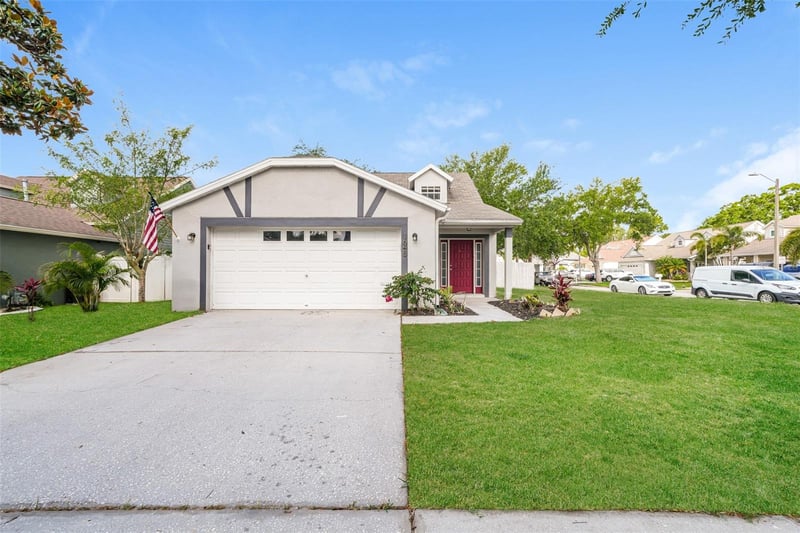 1648 Harbor Oaks Dr, Tarpon Springs, FL 34689