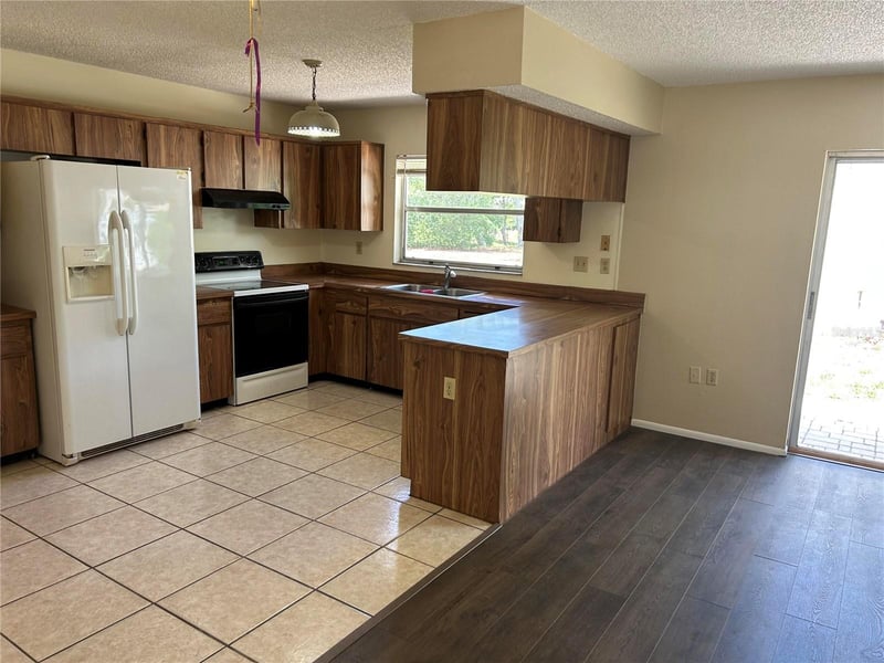 8907 Wayward Cir, Hudson, FL 34667