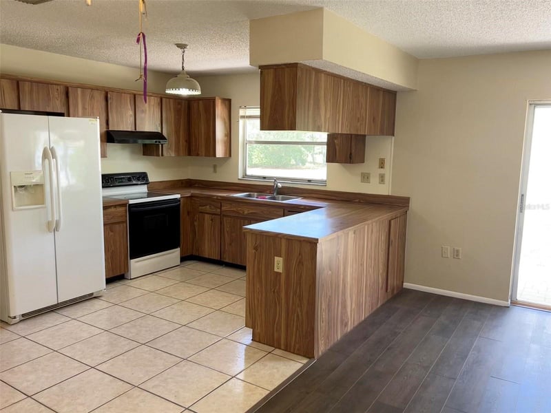 8907 Wayward Cir, Hudson, FL 34667