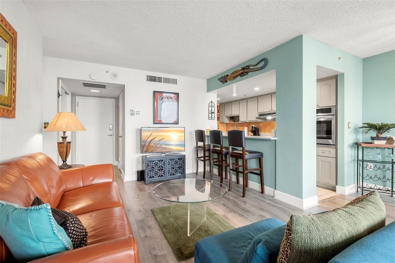 470 3rd St #613, St Petersburg, FL 33701