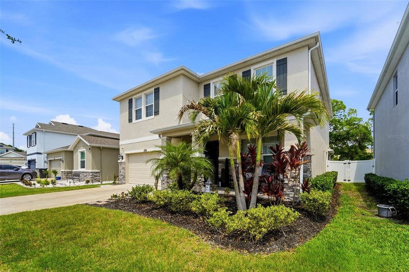 8020 Praise Dr, Tampa, FL 33625