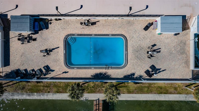 7100 Sunshine Skyway Ln #203, St Petersburg, FL 33711