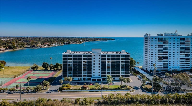 7100 Sunshine Skyway Ln #203, St Petersburg, FL 33711