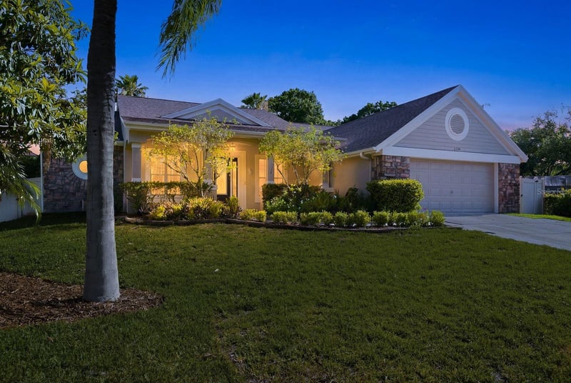 1159 Curlew Pl, Tarpon Springs, FL 34689