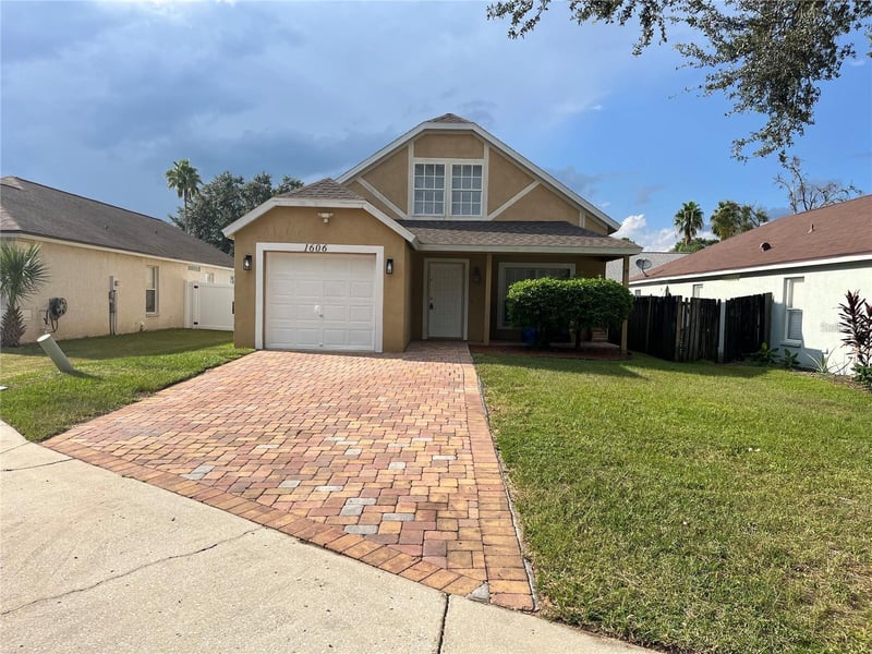 1606 Tropicana Way, Valrico, FL 33594
