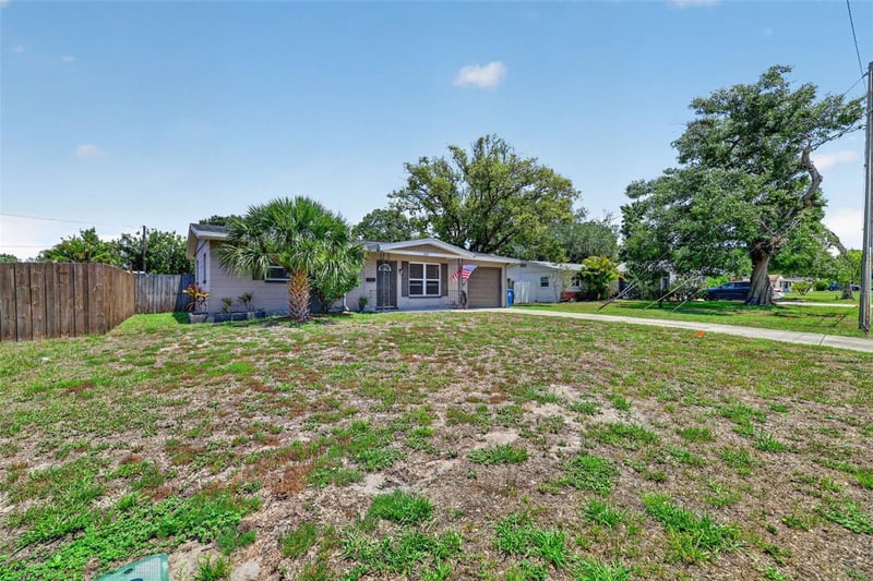 691 72nd Ave, St Petersburg, FL 33702