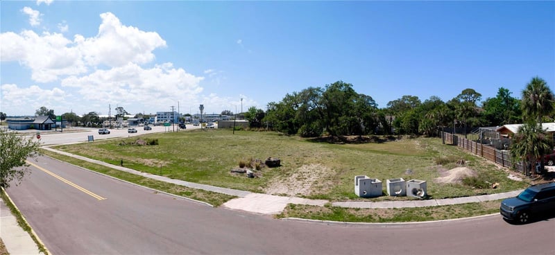 7972 Tamiami Trl, Sarasota, FL 34243