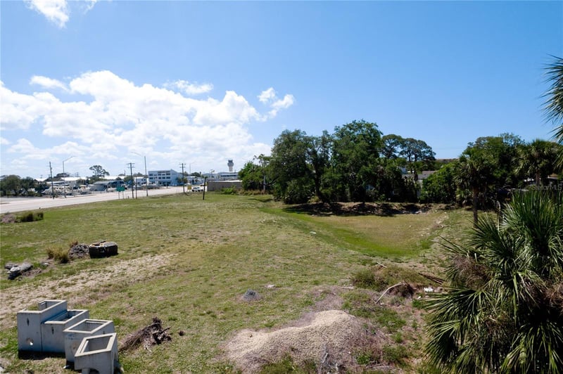 7972 Tamiami Trl, Sarasota, FL 34243