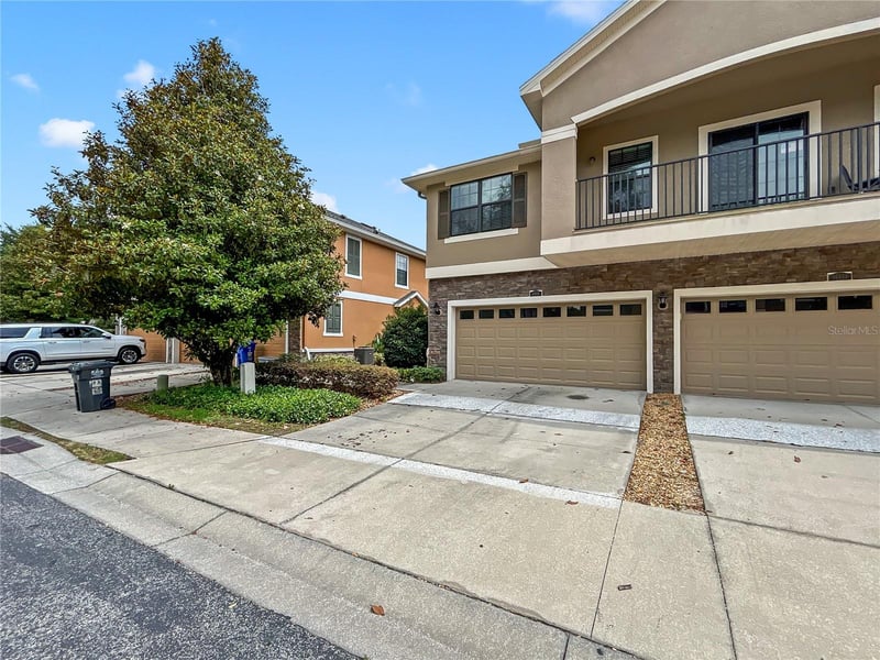 16615 Kingletside Ct, Lithia, FL 33547