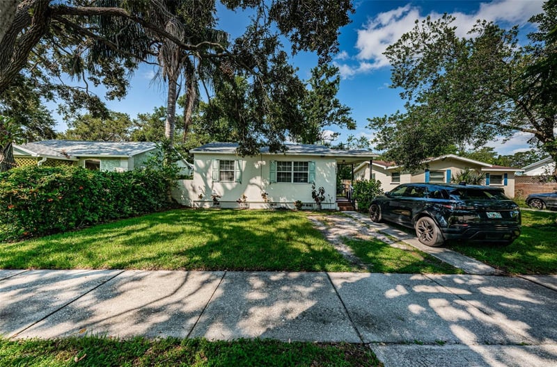 3880 Haines Rd, St Petersburg, FL 33703