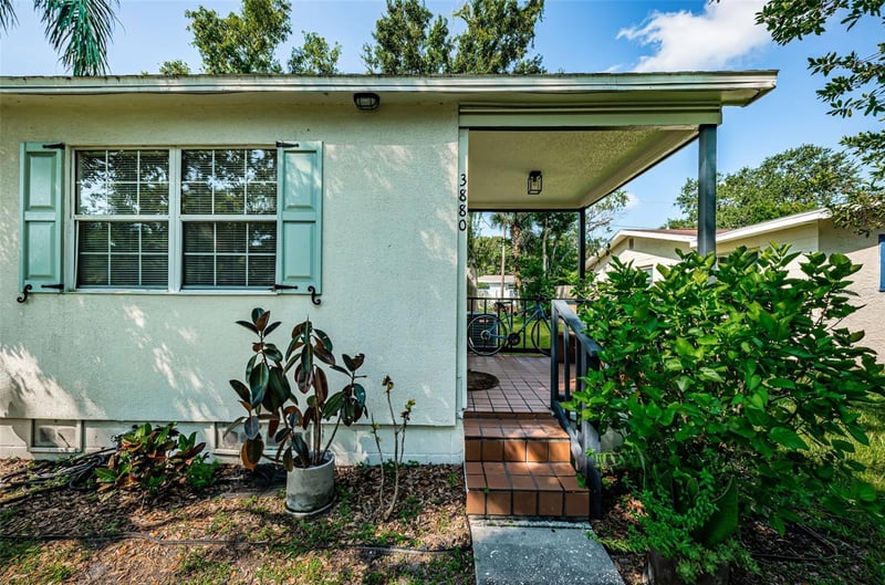 3880 Haines Rd, St Petersburg, FL 33703