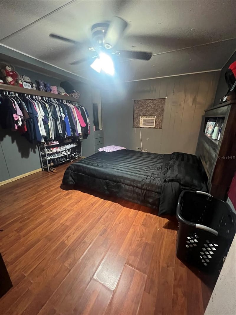 4027 Lowell Ln, Zephyrhills, FL 33541