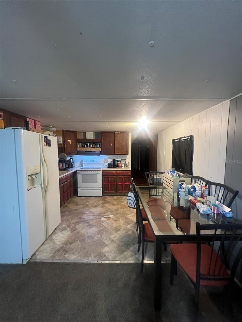 4027 Lowell Ln, Zephyrhills, FL 33541