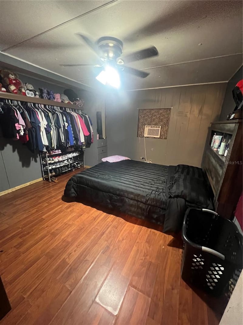 4027 Lowell Ln, Zephyrhills, FL 33541