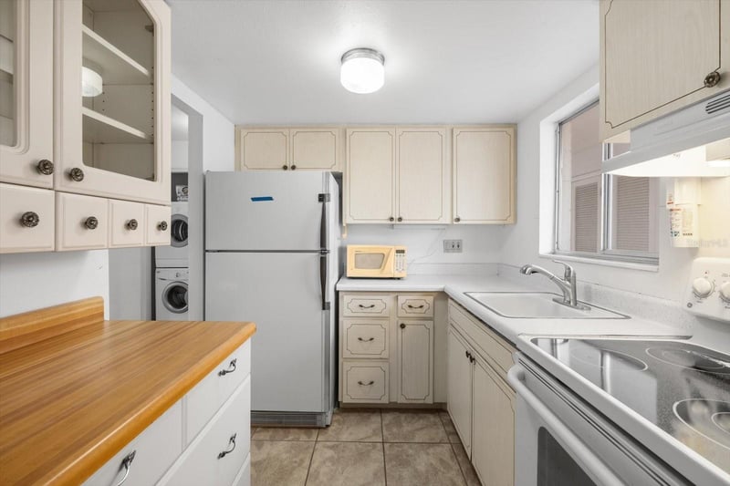 2326 Canal Dr #G25, Bradenton, FL 34207