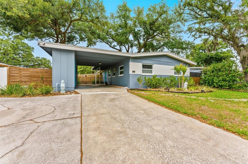 8018 Ola Ave, Tampa, FL 33604