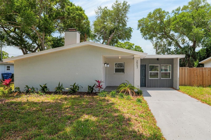 2952 Webley Dr, Largo, FL 33771
