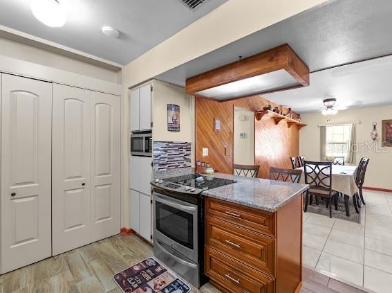7806 Gomez Ave, Tampa, FL 33614