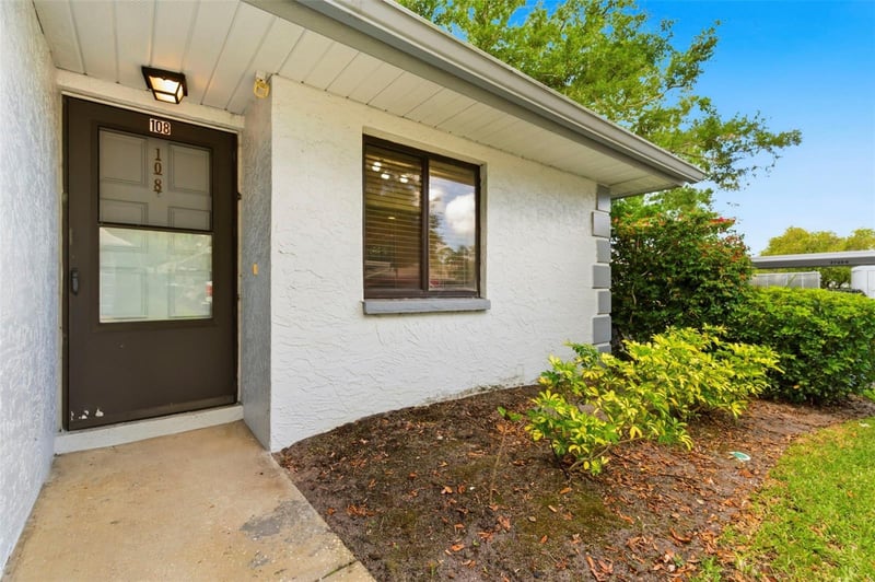2733 Countryside Blvd #108, Clearwater, FL 33761