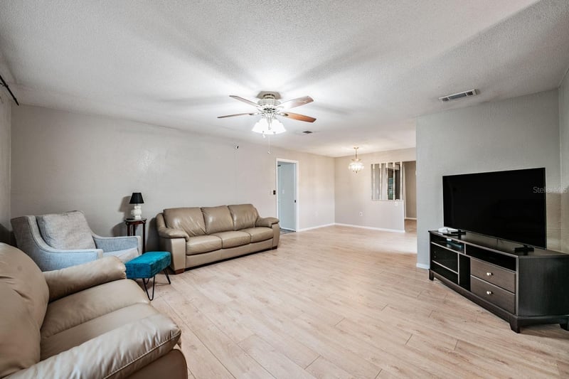 20 Shell Cir, Palm Harbor, FL 34684
