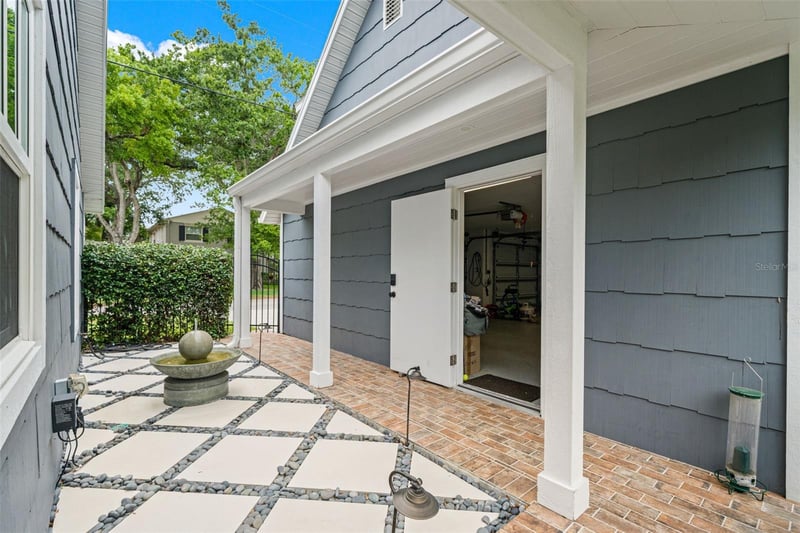3233 Parkland Blvd, Tampa, FL 33609