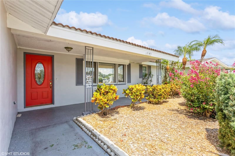 4145 Star Island Dr, Holiday, FL 34691