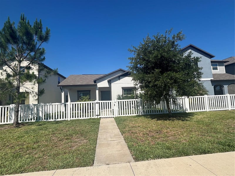 9601 Flourish Dr, Land O Lakes, FL 34637