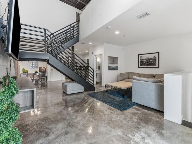 5008 Macdill Ave #16, Tampa, FL 33611