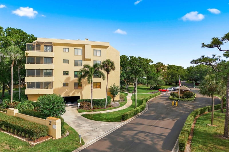 3078 Eastland Blvd #401, Clearwater, FL 33761