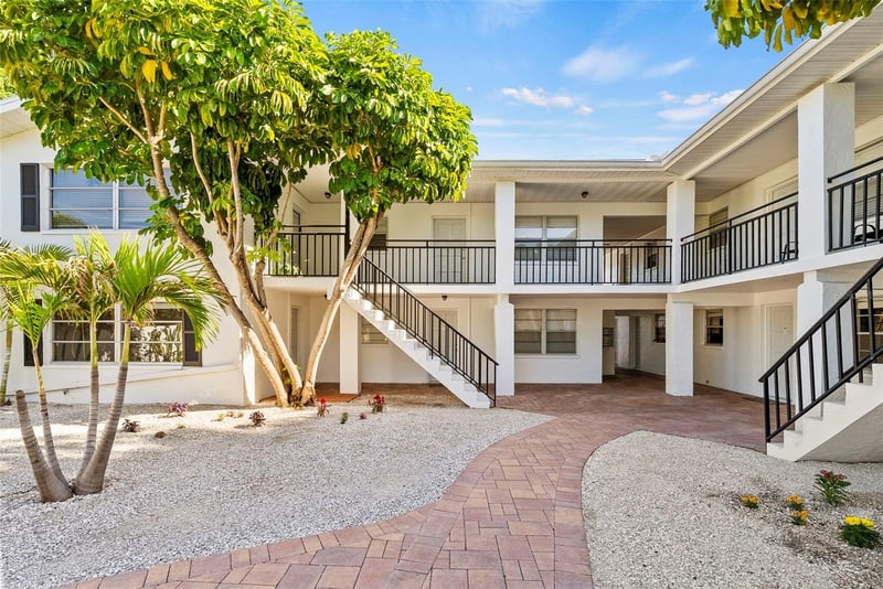 3036 6th Ave, St Petersburg, FL 33713