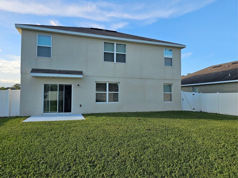 9628 Troncais Cir, Thonotosassa, FL 33592