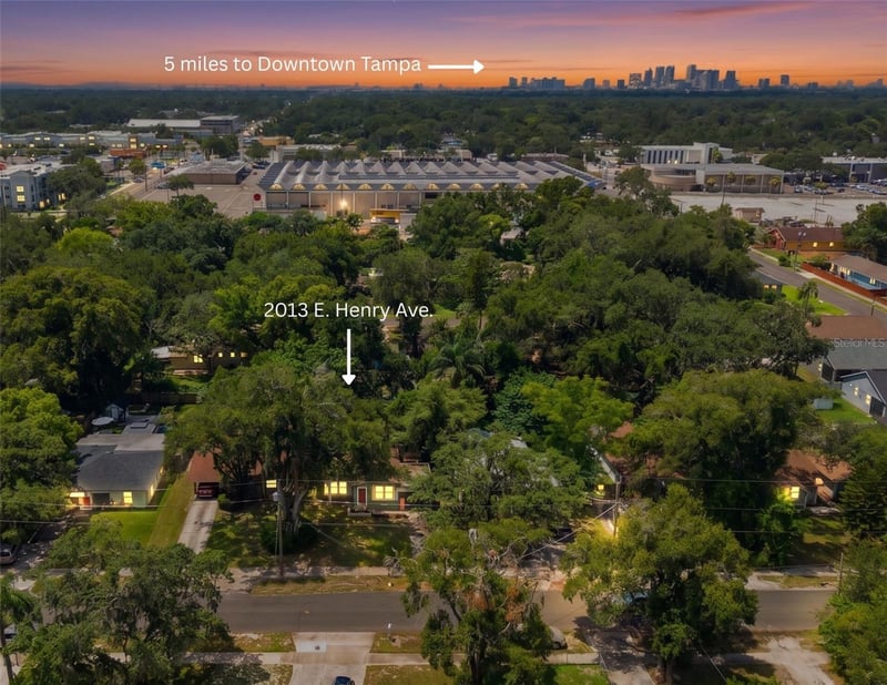 2013 Henry Ave, Tampa, FL 33610