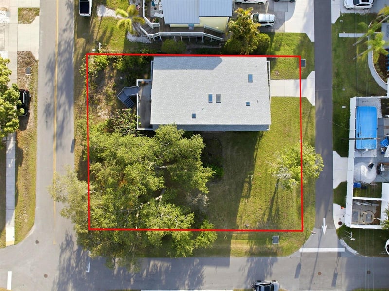 110 Georgia Ave, Crystal Beach, FL 34681