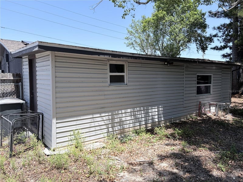 3818 Moog Rd, Holiday, FL 34691